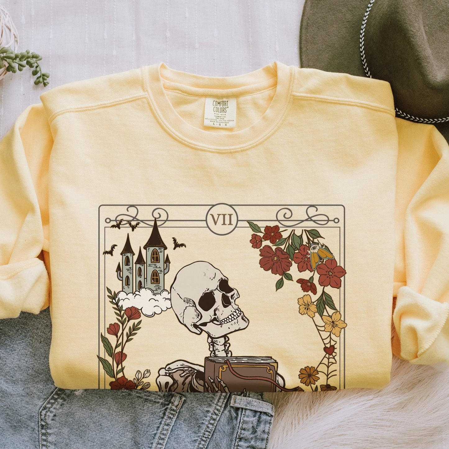The Reader Tarot Card Comfort Colors Sweatshirt - Esdee