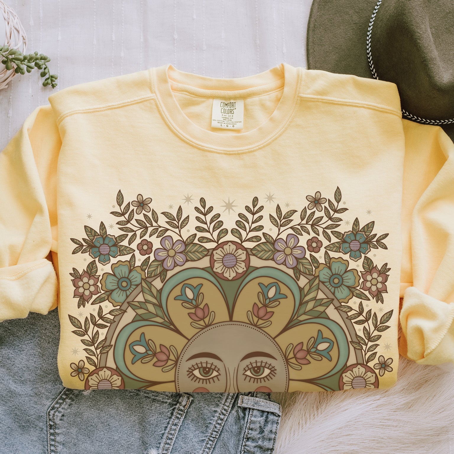 Retro Folk Art Comfort Colors Sweatshirt -Esdee