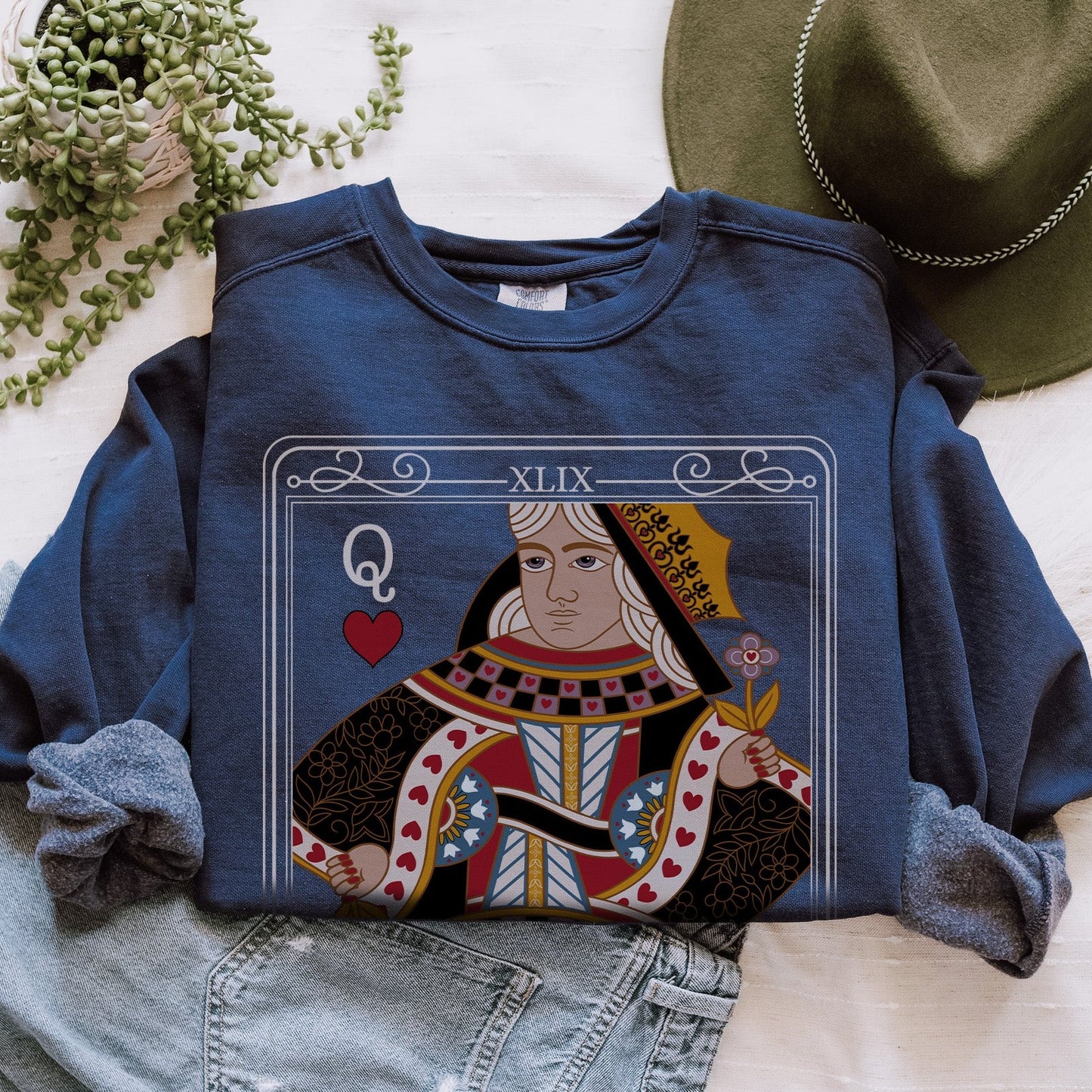 The Queen Tarot Card Comfort Colors Sweatshirt - Esdee