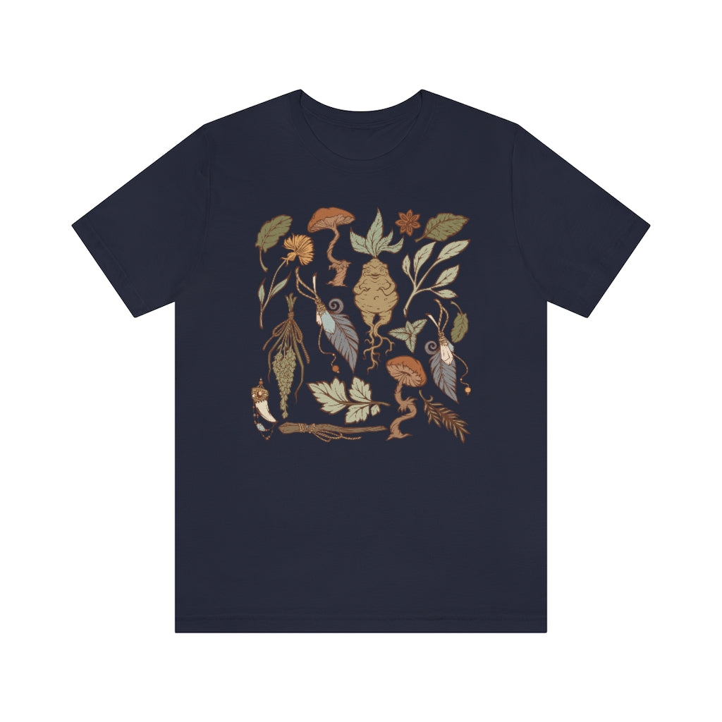 Perfect for the green witch or botany lover. This oversized witchy crewneck shirt features beautiful botanical art. The perfect addition to any witch aesthetic wardrobe.
