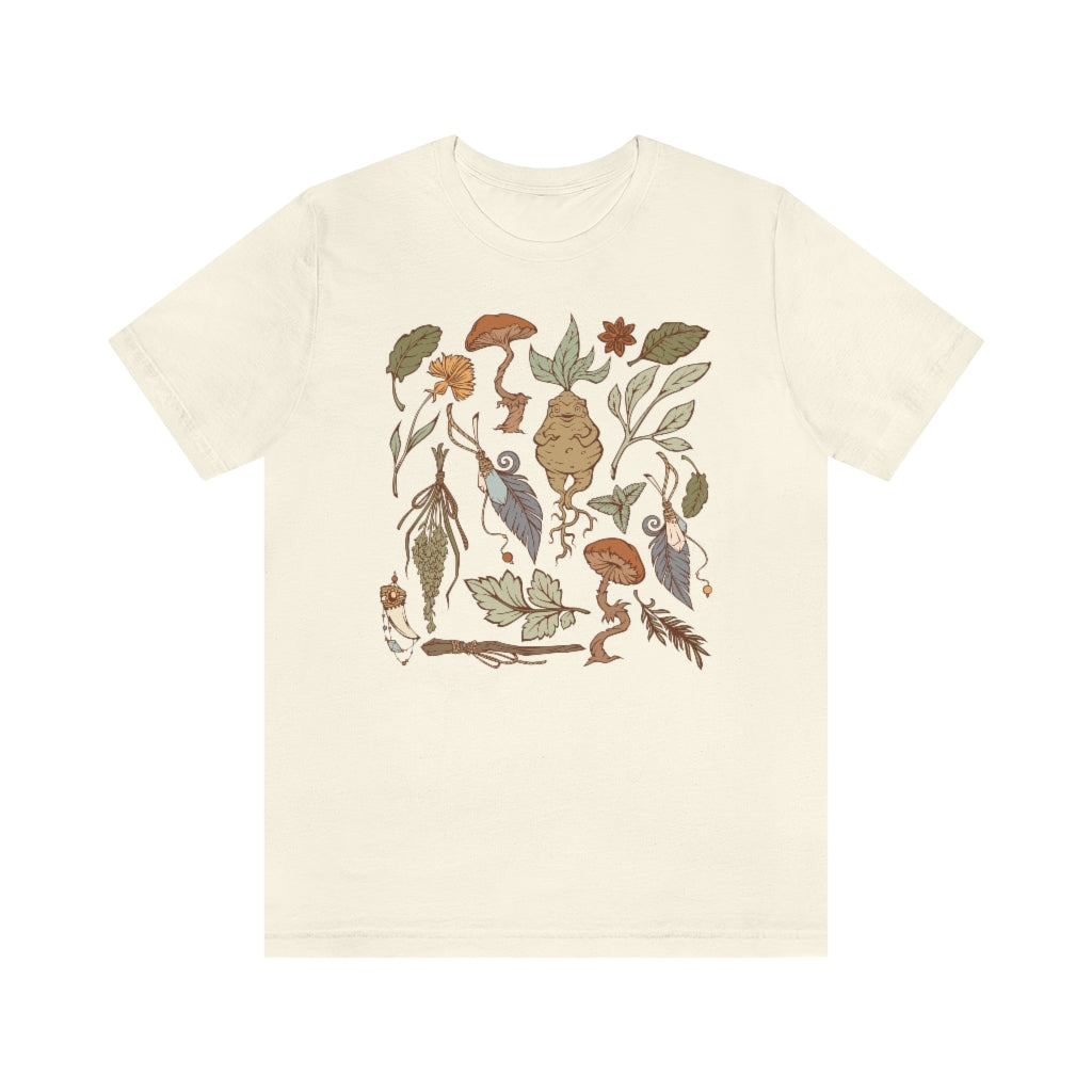 Perfect for the green witch or botany lover. This oversized witchy crewneck shirt features beautiful botanical art. The perfect addition to any witch aesthetic wardrobe.