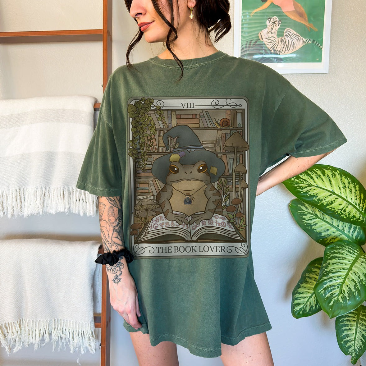 Book Lover Tarot Card Comfort Colors T-shirt - Esdee
