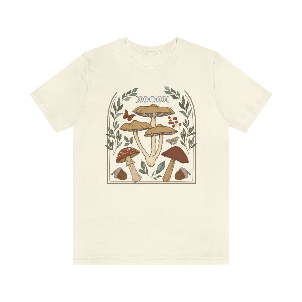 Perfect for the green witch or botany lover. This oversized witchy crewneck shirt features beautiful mushroom moon art. The perfect addition to any witch aesthetic wardrobe.