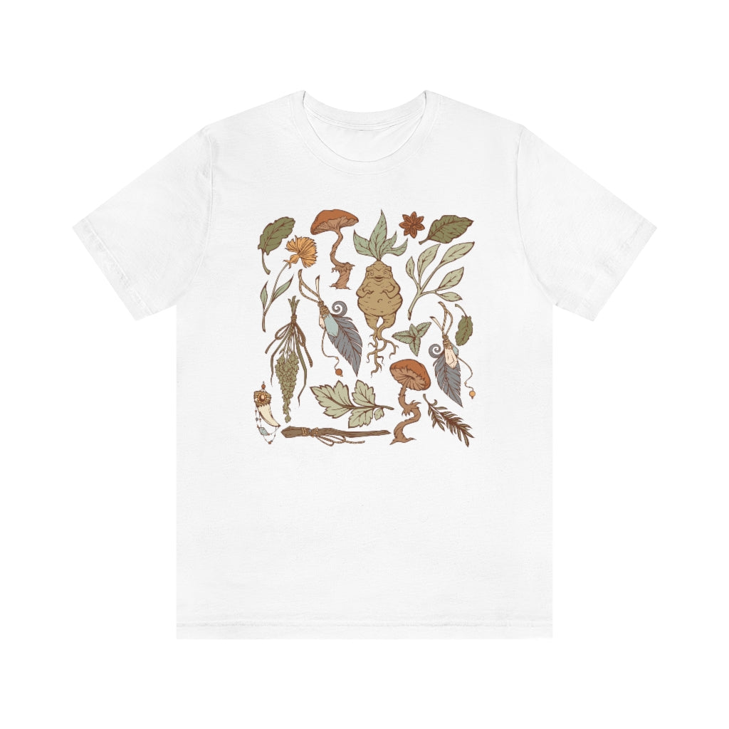 Perfect for the green witch or botany lover. This oversized witchy crewneck shirt features beautiful botanical art. The perfect addition to any witch aesthetic wardrobe.