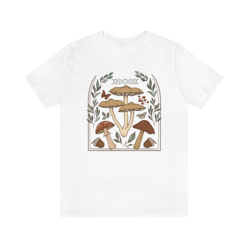 Perfect for the green witch or botany lover. This oversized witchy crewneck shirt features beautiful mushroom moon art. The perfect addition to any witch aesthetic wardrobe.