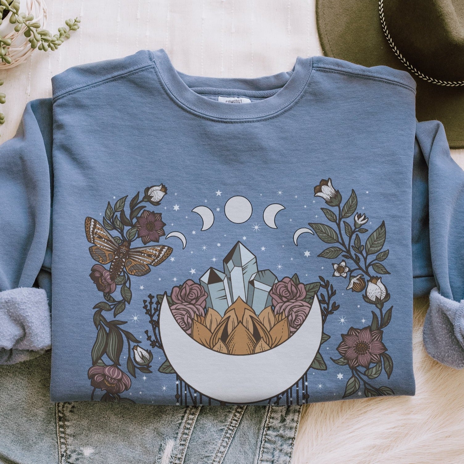 Boho Moon Comfort Colors Sweatshirt - Esdee