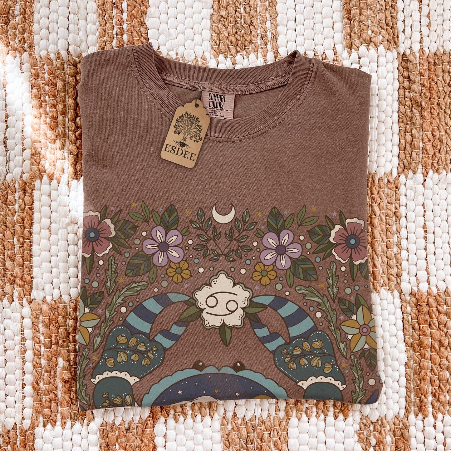 Cancer Zodiac Sign Retro Comfort Colors T-shirt, Boho Celestial Astrology Tee, Star Sign Gift - Esdee