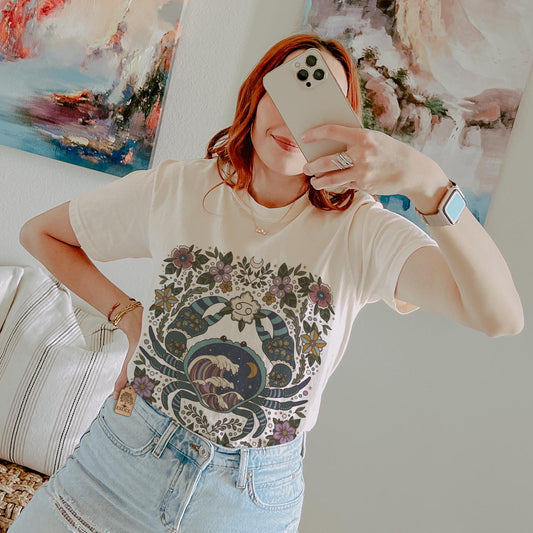 Cancer Zodiac Sign Retro Comfort Colors T-shirt, Boho Celestial Astrology Tee, Star Sign Gift - Esdee