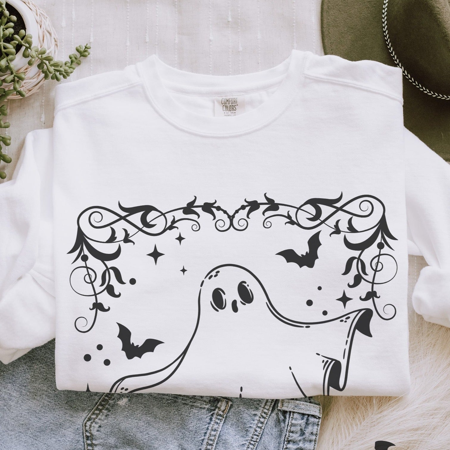 Spooky Ghost and Bats Comfort Colors Sweatshirt - Esdee