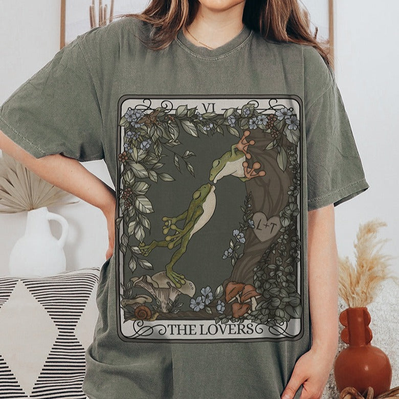 The Lovers Frog Tarot Card Unisex Comfort Colors T-shirt -Esdee